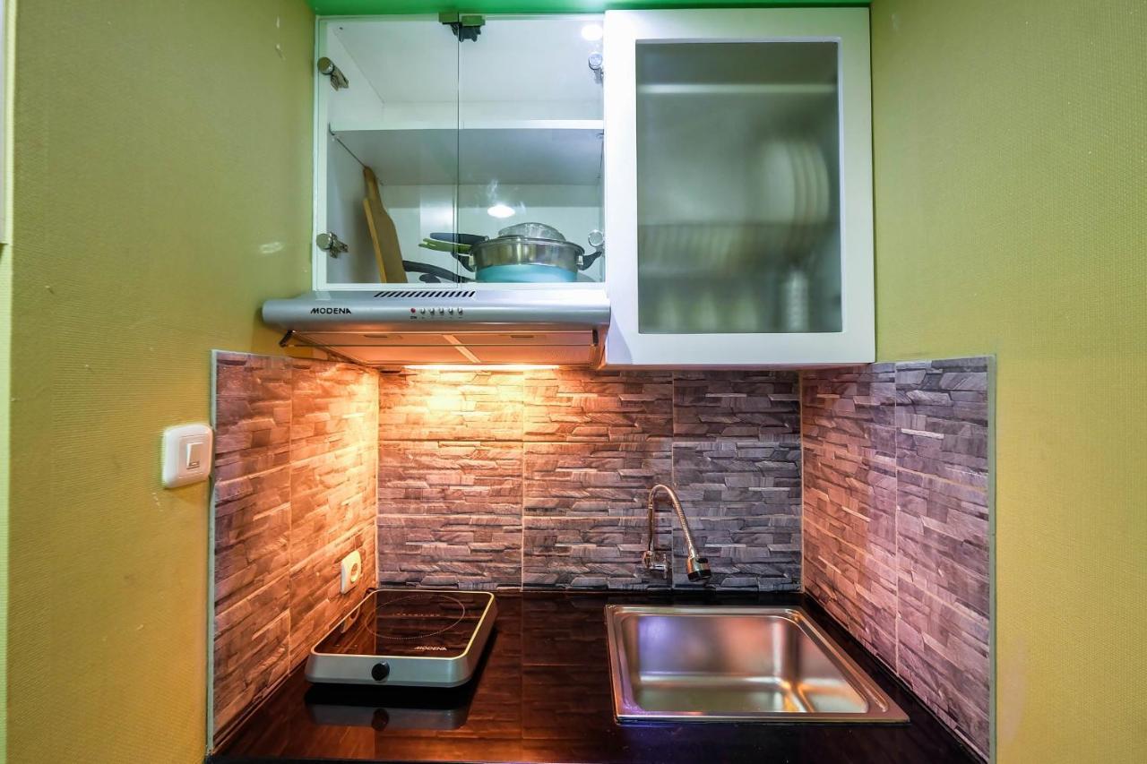 Strategic The Oasis Cikarang Near Omni Hospital By Travelio Apartemen *